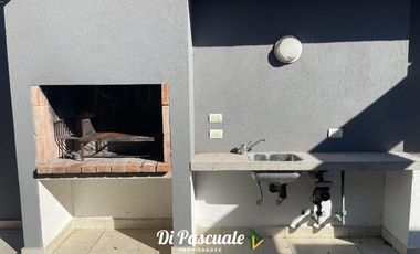Alquiler Departamento 2 Ambientes con Balcon, Terraza Privada y Cochera - Moreno Norte
