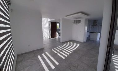 CASA EN RENTA EN ESQUINA LOMAS DE ANGELOPOLIS PUEBLA