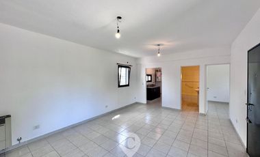 Departamento en Venta de 2 Ambientes. Con cochera. Zárate