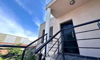 Departamento en Venta de 2 Ambientes. Con cochera. Zárate