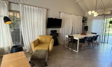 Casa 5 ambientes en alquiler en Ituzaingo, Udaondo
