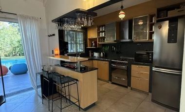 Casa 5 ambientes en alquiler en Ituzaingo, Udaondo