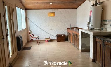 Venta Apto Crédito Hipotecario PH 3 Ambientes con Patio y Garage - Paso Del Rey Norte