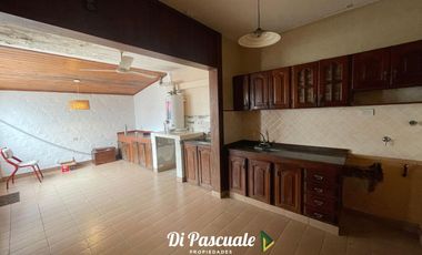 Venta Apto Crédito Hipotecario PH 3 Ambientes con Patio y Garage - Paso Del Rey Norte
