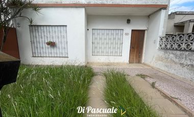 Venta Apto Crédito Hipotecario PH 3 Ambientes con Patio y Garage - Paso Del Rey Norte