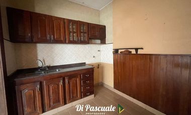 Venta Apto Crédito Hipotecario PH 3 Ambientes con Patio y Garage - Paso Del Rey Norte