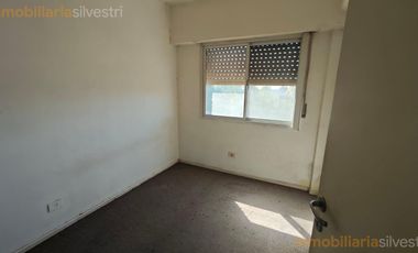 Esquel 1399 Ezpeleta, Quilmes-Departamento de 3 dormitorios en VENTA