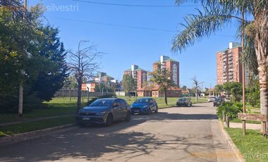 Esquel 1399 Ezpeleta, Quilmes-Departamento de 3 dormitorios en VENTA