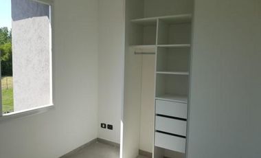 Casa  en Venta 4 ambientes con Jardín en Decs Tortugas