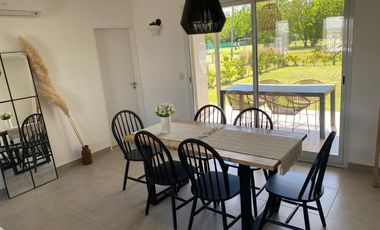 Casa  en Venta 4 ambientes con Jardín en Decs Tortugas