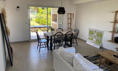 Casa  en Venta 4 ambientes con Jardín en Decs Tortugas