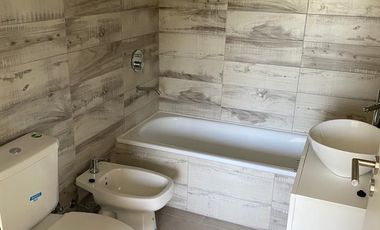 Casa  en Venta 4 ambientes con Jardín en Decs Tortugas