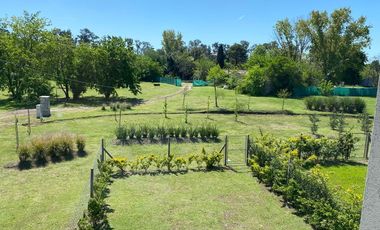Casa  en Venta 4 ambientes con Jardín en Decs Tortugas