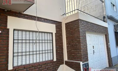 Casa de 4 ambientes en alquiler -Merlo