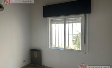 Casa de 4 ambientes en alquiler -Merlo