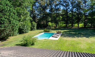 Venta casa de 4 dormitorios en  Bella Vista, Barrio Villa Victoria
