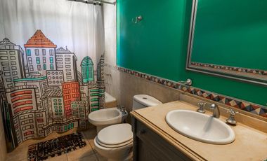 Venta casa de 4 dormitorios en  Bella Vista, Barrio Villa Victoria