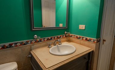 Venta casa de 4 dormitorios en  Bella Vista, Barrio Villa Victoria