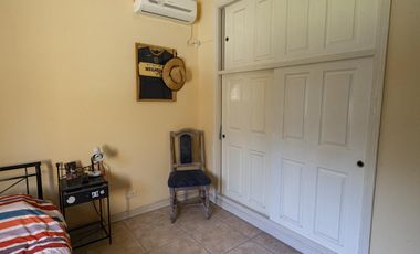Venta casa de 4 dormitorios en  Bella Vista, Barrio Villa Victoria