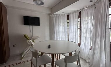 Imponente Casa en Villa Devoto en alquiler con 5 dormitorios - la mejor ubicación y seguridad