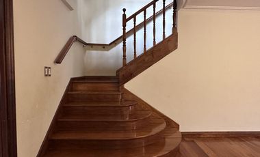 Imponente Casa en Villa Devoto en alquiler con 5 dormitorios - la mejor ubicación y seguridad