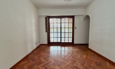 Imponente Casa en Villa Devoto en alquiler con 5 dormitorios - la mejor ubicación y seguridad
