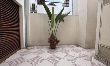 Imponente Casa en Villa Devoto en alquiler con 5 dormitorios - la mejor ubicación y seguridad