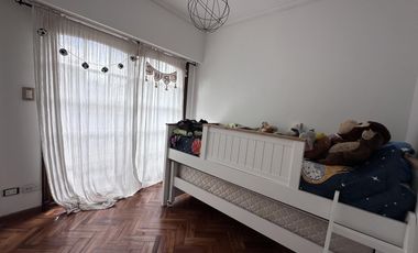 Imponente Casa en Villa Devoto en alquiler con 5 dormitorios - la mejor ubicación y seguridad