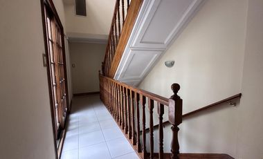 Imponente Casa en Villa Devoto en alquiler con 5 dormitorios - la mejor ubicación y seguridad