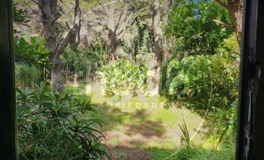 Calle Orquideas entre Av. 1 y 2 Nro 36 - Casa a desarrollar con muy amplio lote a metros del mar en Costa del Este