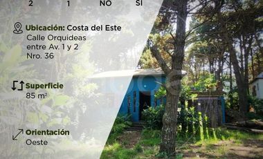 Calle Orquideas entre Av. 1 y 2 Nro 36 - Casa a desarrollar con muy amplio lote a metros del mar en Costa del Este
