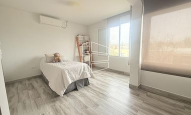 Venta - Casa en Barrio Privado Jockey - Nivel Gerencial - C122