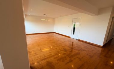 Alquiler en San Isidro: 150 m² con Ascensor Directo y 3 Cocheras