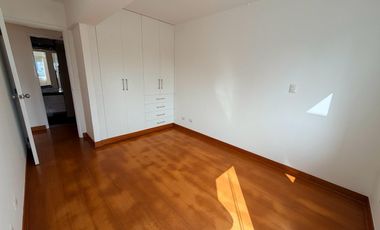 Alquiler en San Isidro: 150 m² con Ascensor Directo y 3 Cocheras