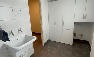 Alquiler en San Isidro: 150 m² con Ascensor Directo y 3 Cocheras