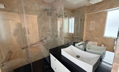 Alquiler en San Isidro: 150 m² con Ascensor Directo y 3 Cocheras