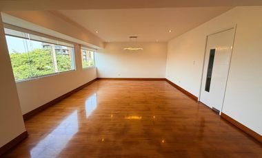 Alquiler en San Isidro: 150 m² con Ascensor Directo y 3 Cocheras