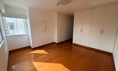 Alquiler en San Isidro: 150 m² con Ascensor Directo y 3 Cocheras