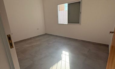 Casa Moderna apta a crédito , frente al Aeropuerto