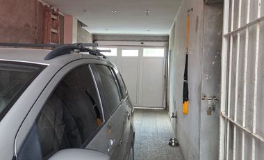 VENTA IMPERDIBLE CASA DE 2 DORM. EN VILLA ITALIA