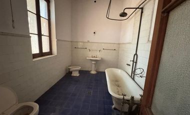 RE/MAX NOA II COMERCIALIZA CASONA EL REMATE -8595M