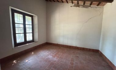 RE/MAX NOA II COMERCIALIZA CASONA EL REMATE -8595M