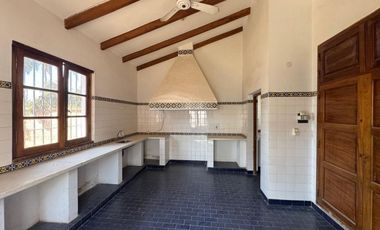 RE/MAX NOA II COMERCIALIZA CASONA EL REMATE -8595M