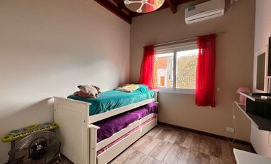 CASA BARRIO LAGUNA AZUL APTO CREDITO AMOBLADA