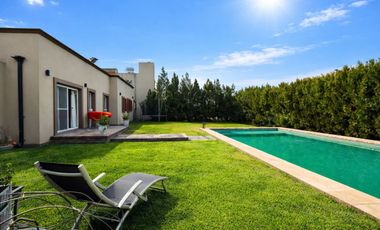 CASA BARRIO LAGUNA AZUL APTO CREDITO AMOBLADA