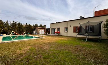 CASA BARRIO LAGUNA AZUL APTO CREDITO AMOBLADA