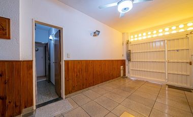 CASA EN VENTA 4 AMBIENTES SAN JUSTO PATIO TERRAZA