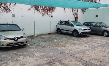 Depto 1 dormitorio con cochera alquiler La Plata