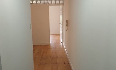 Depto 1 dormitorio con cochera alquiler La Plata