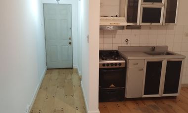 Depto 1 dormitorio con cochera alquiler La Plata